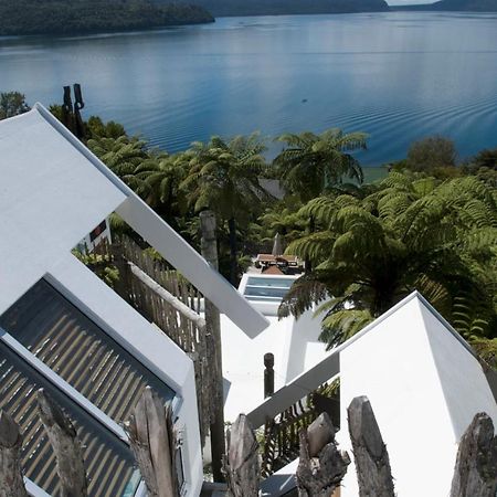 Te Whare -Lake Tarawera Tree-Top Nest Hotel ภายนอก รูปภาพ