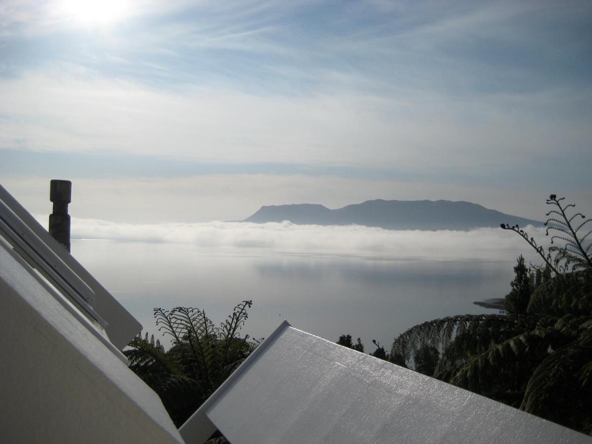 Te Whare -Lake Tarawera Tree-Top Nest ภายนอก รูปภาพ