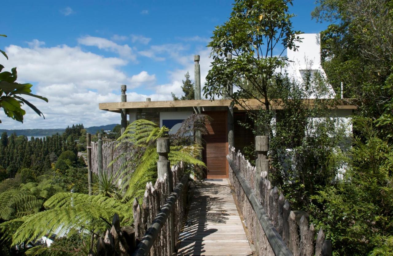 Te Whare -Lake Tarawera Tree-Top Nest Hotel ภายนอก รูปภาพ